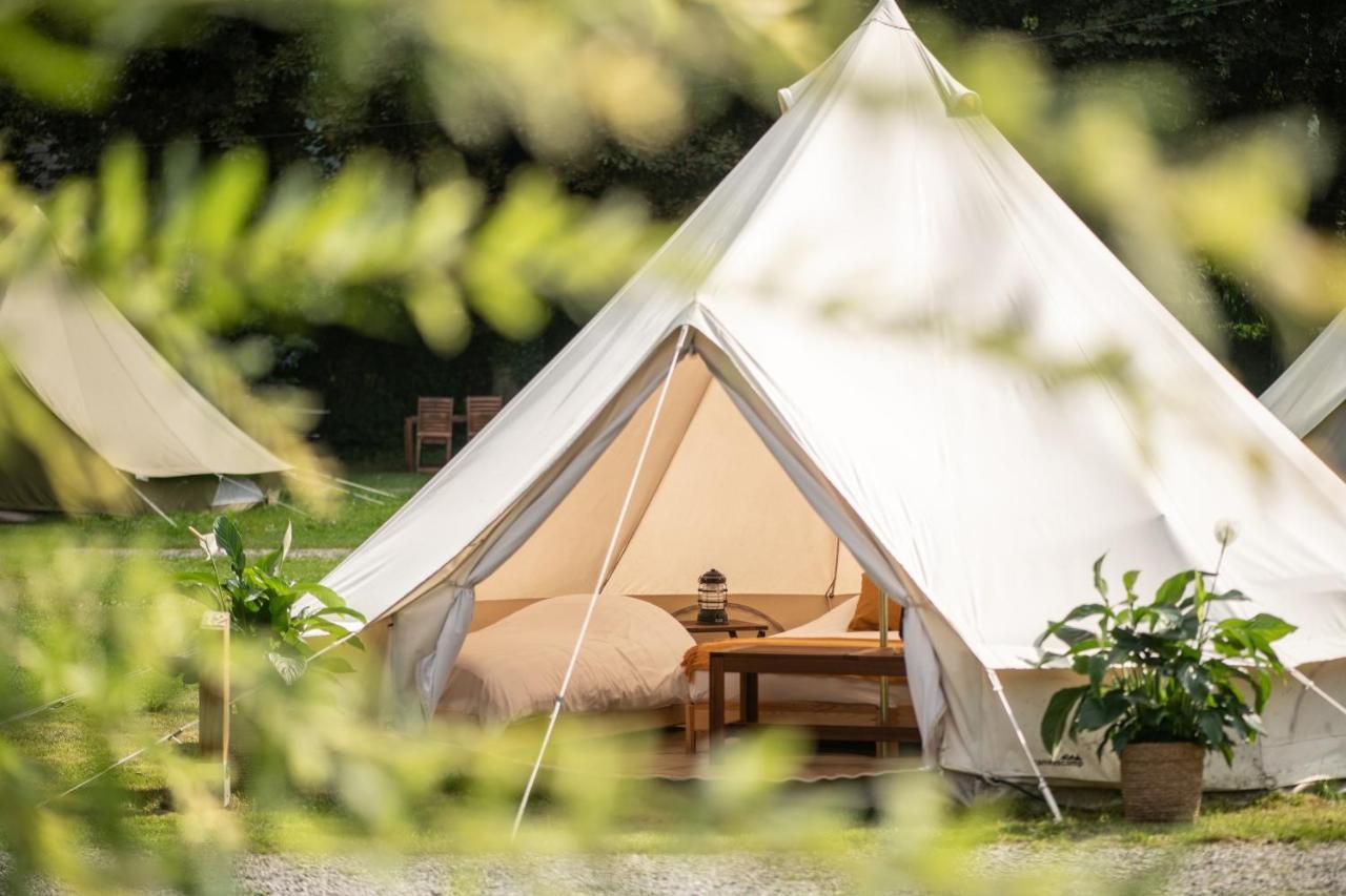 Cocoon Village - Glamping - Domaine Des Grottes De Han Rochefort Eksteriør billede