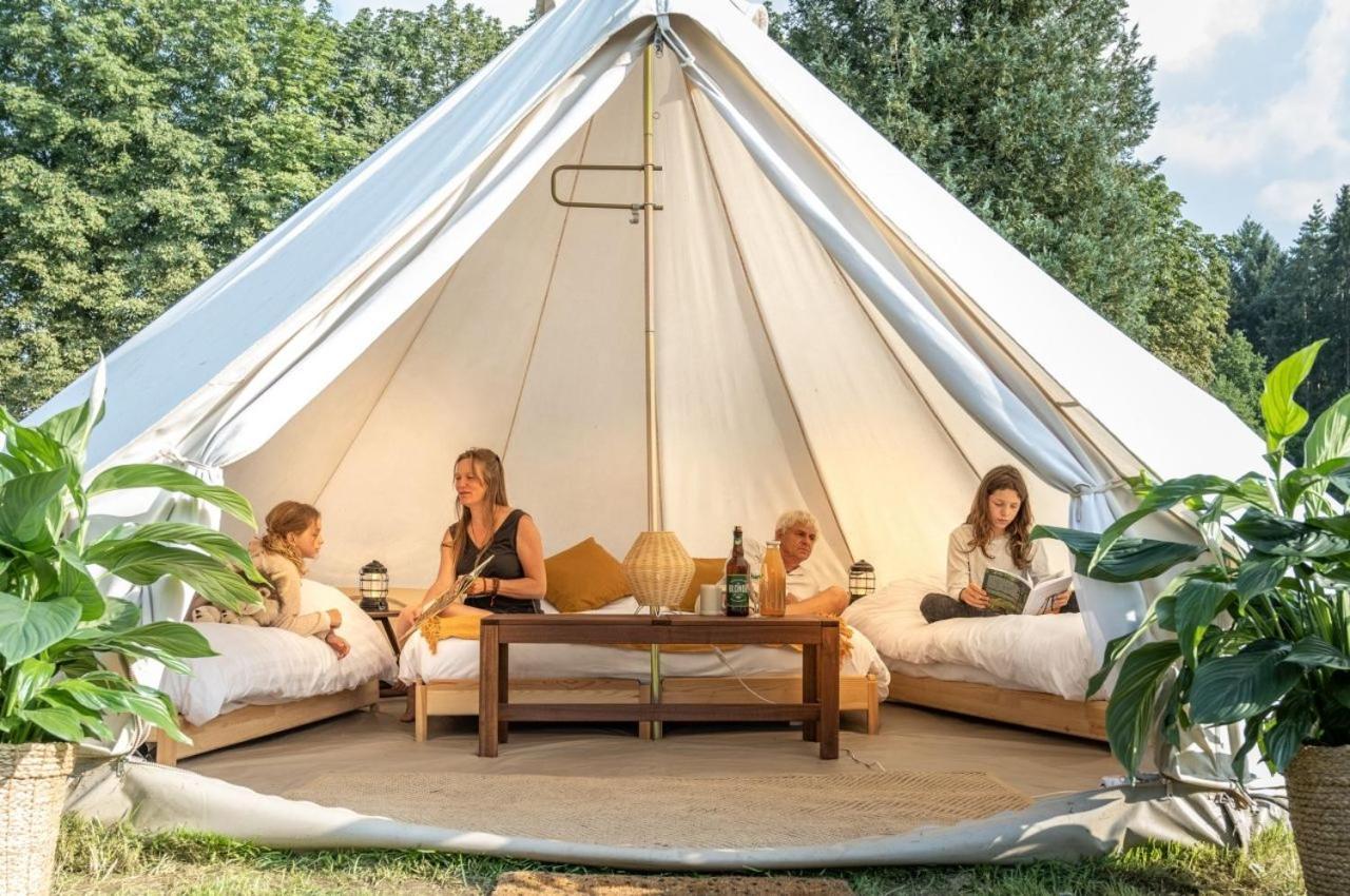 Cocoon Village - Glamping - Domaine Des Grottes De Han Rochefort Eksteriør billede